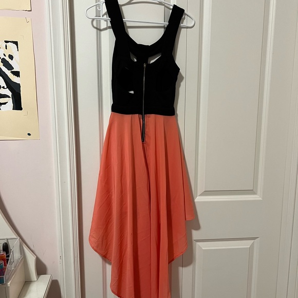 Reverse high-low dress - Picture 2 of 2